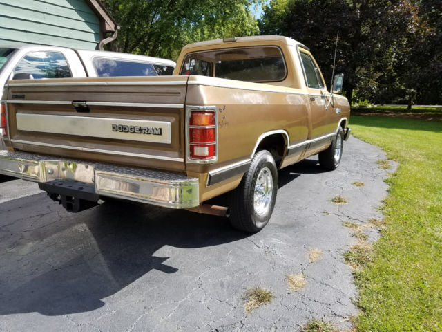 1987 Dodge Ram 1500 - photo 4