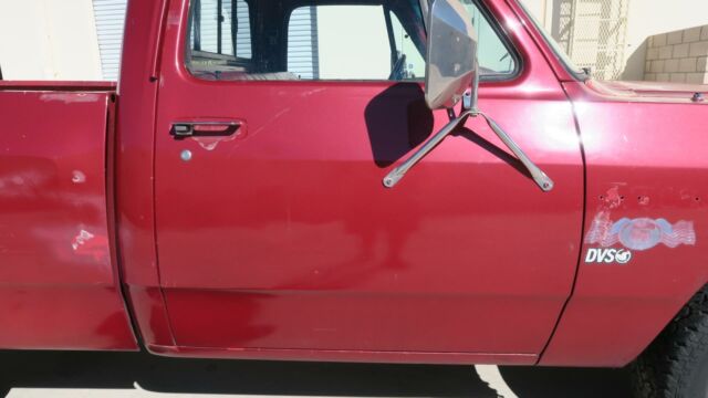 1987 Dodge Ram 1500 SHORT BED 318 V8 RUST FREE! 4 SPEED! - photo 12