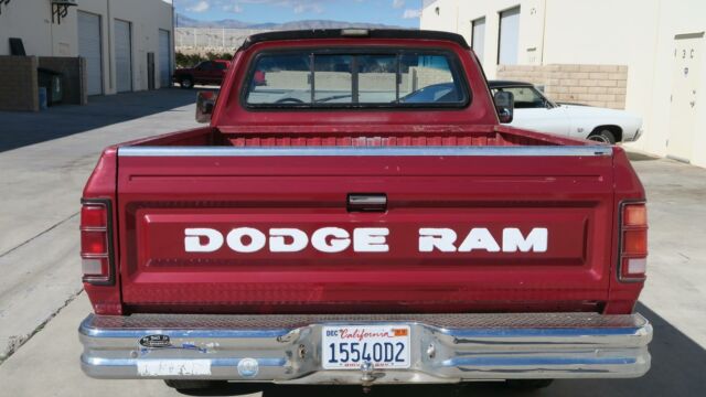 1987 Dodge Ram 1500 SHORT BED 318 V8 RUST FREE! 4 SPEED! - photo 6