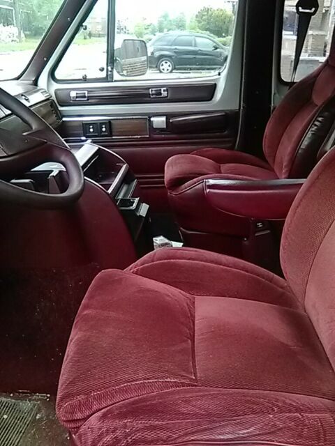 1987 Dodge Ram Van B250 - photo 2