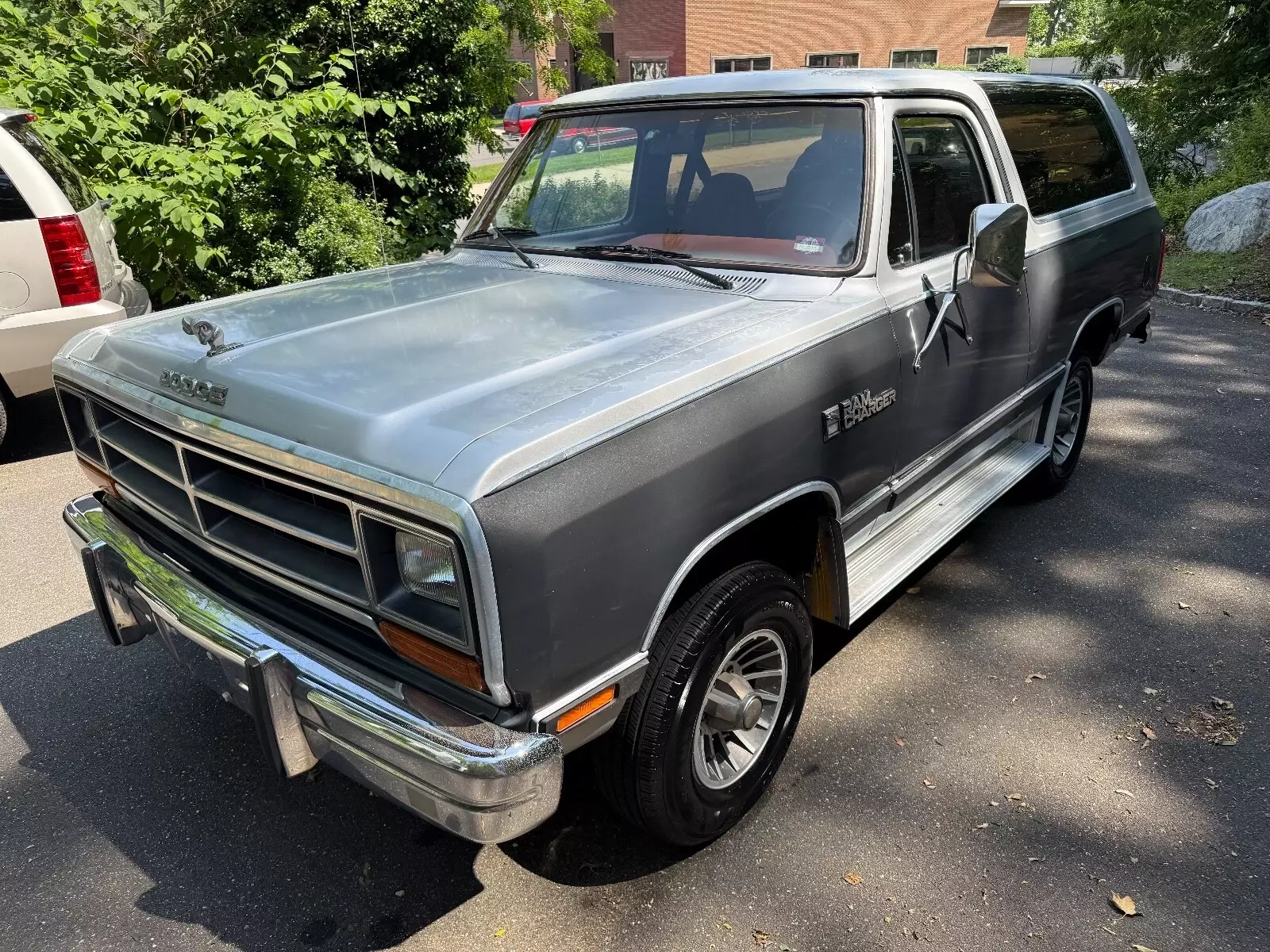 1987 Dodge Ramcharger AW-100 - photo 12