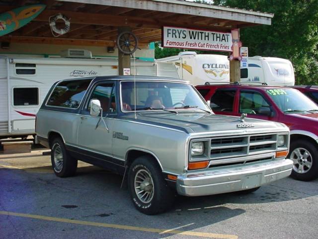 1987 DODGE RAMCHARGER 61K ORIGINAL MILES RUNS EXCELLENT COLD A/C 1987 Dodge Ramcharger SLT