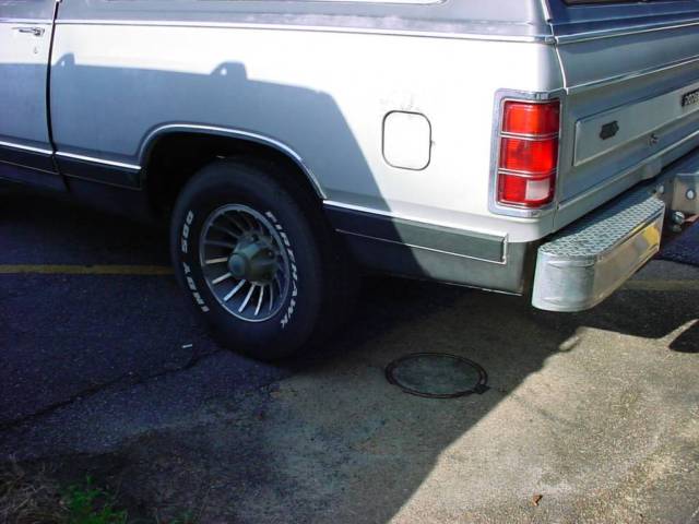 1987 Dodge Ramcharger SLT - photo 10