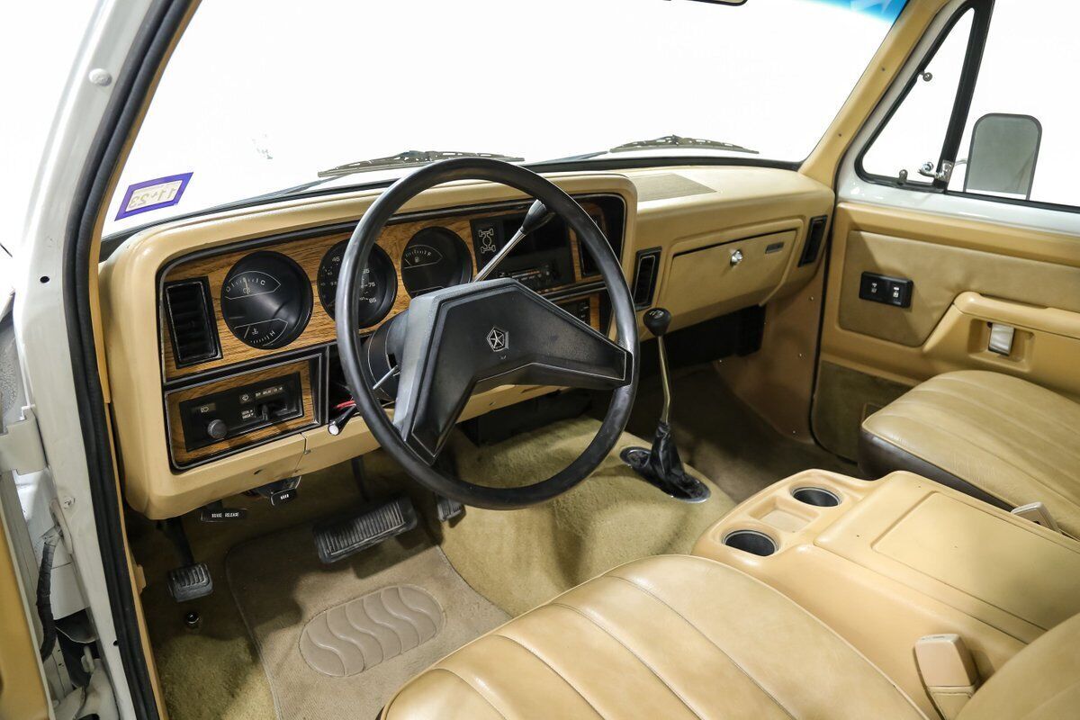 1987 Dodge Ramcharger - photo 13