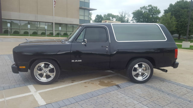 1987 Dodge Ramcharger Base Sport Utility 2-Door 5.9L 1987 Dodge Ramcharger Base Sport Utility 2-Door