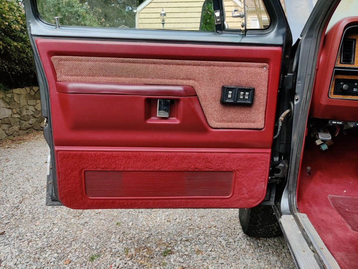 1987 Dodge Ramcharger AW-100 - photo 13