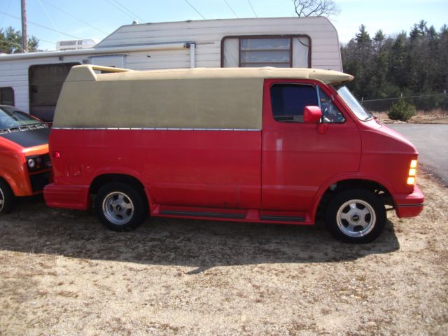 1987 Dodge Ram Van - photo 3
