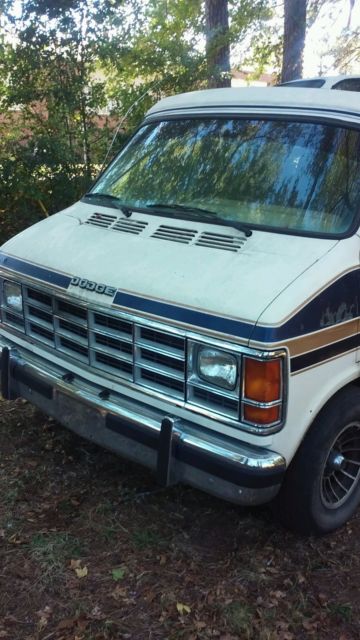 1987 Dodge Ram Van yellow - photo 5