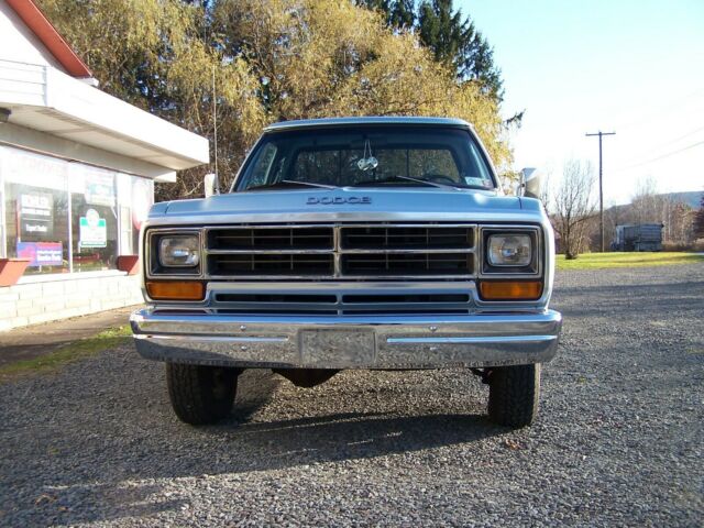 1987 Dodge Other Pickups Pick-Up 4X4 - photo 3