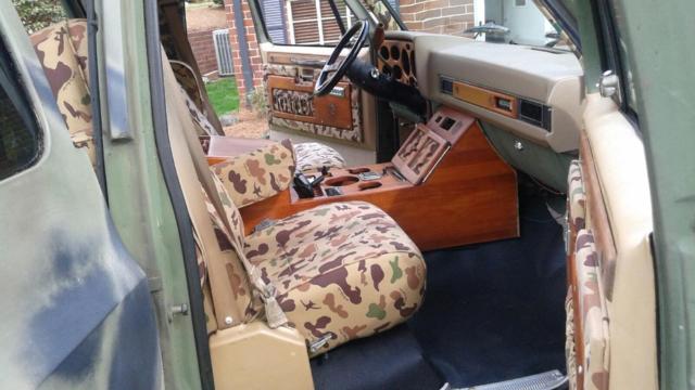 1987 GMC Suburban - photo 5
