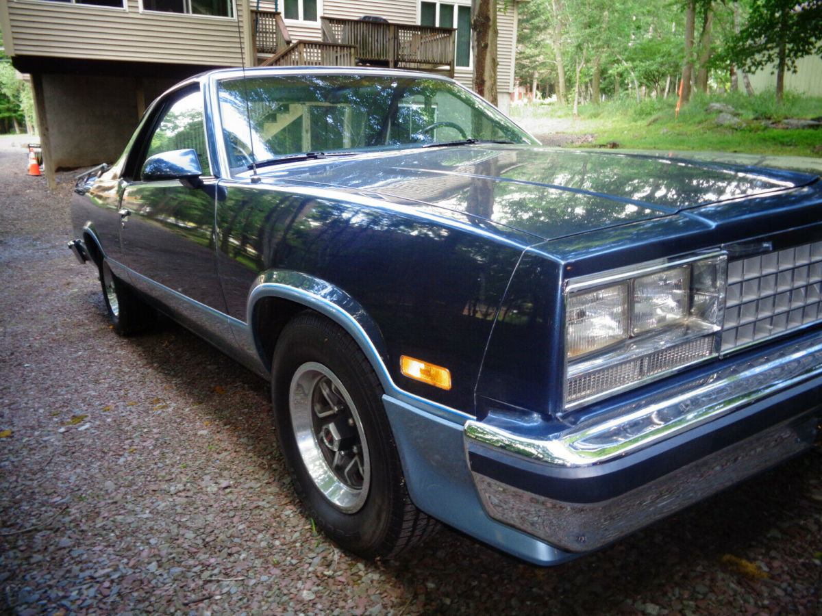 1987 GMC Suburban - photo 10