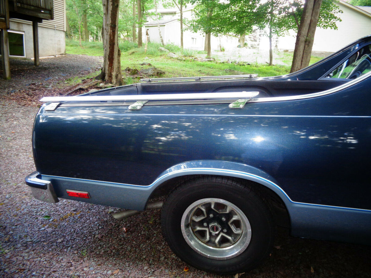 1987 GMC Suburban - photo 6