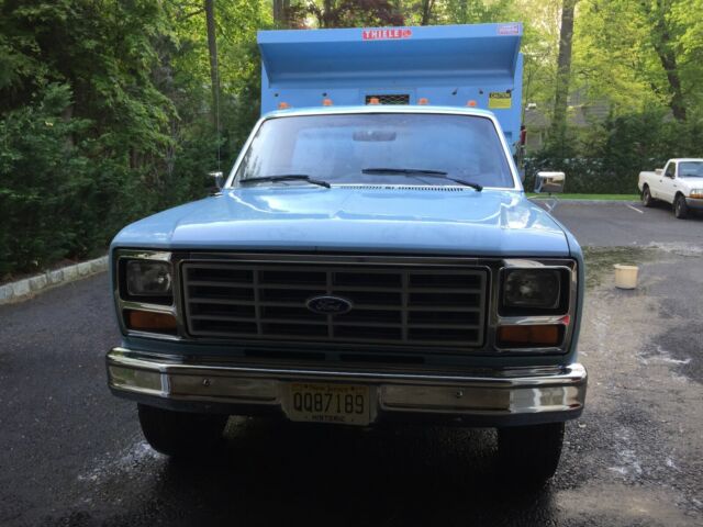 1987 Ford F-350 - photo 2