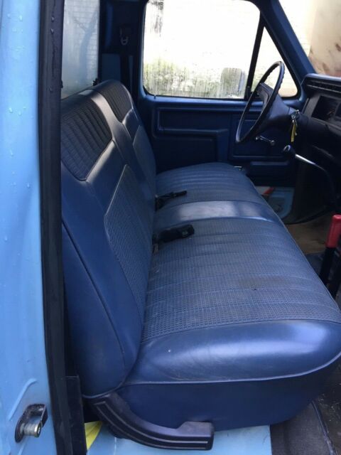1987 Ford F-350 - photo 7