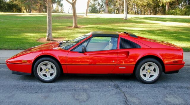 1987 Ferrari 328 - photo 3