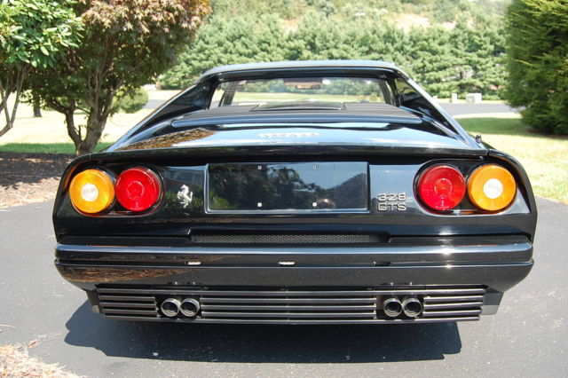 1987 Ferrari 328 GTS - photo 6
