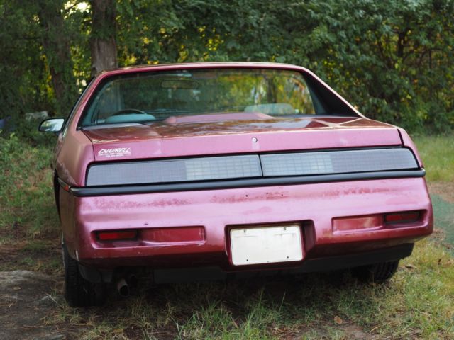 1987 Pontiac Fiero - photo 2
