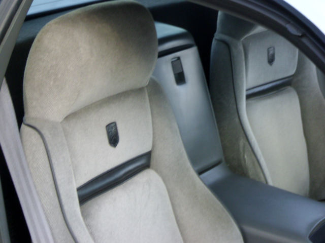 1987 Pontiac Fiero - photo 10
