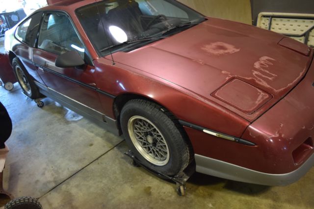 1987 Fiero GT 2.8L 5-Speed Manual Muncie 282 1987 Pontiac Fiero GT