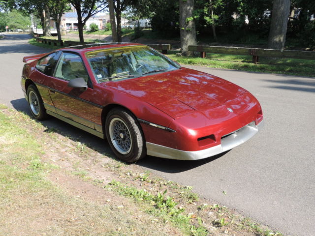 1987 Pontiac Fiero GT 5-Speed V6 - photo 3