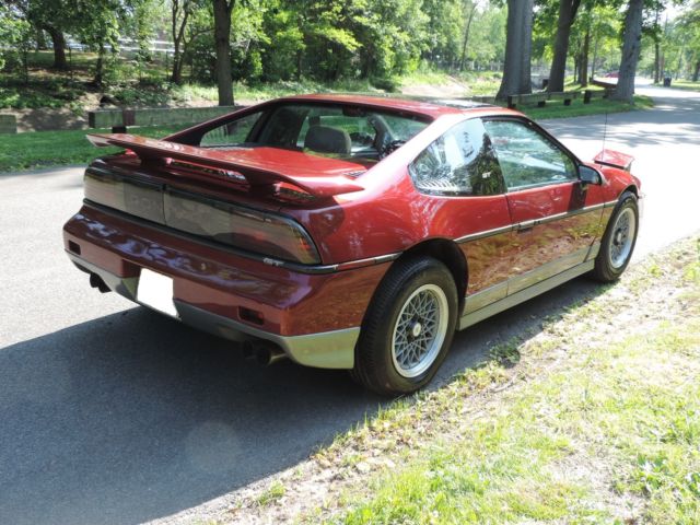1987 Pontiac Fiero GT 5-Speed V6 - photo 7
