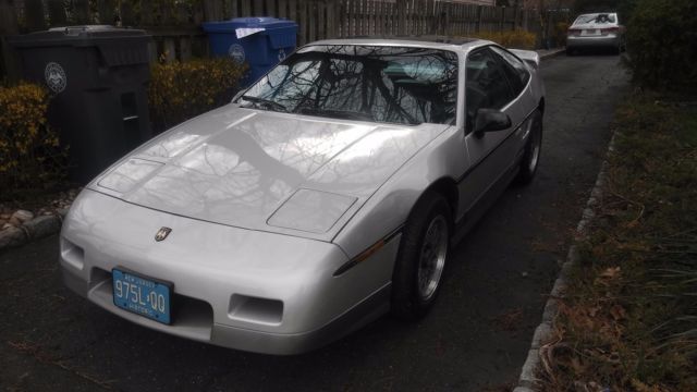 1987 Pontiac Fiero GT - photo 4
