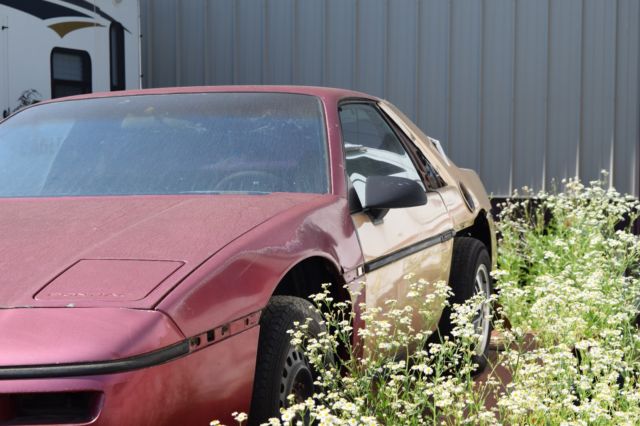 1987 Pontiac Fiero - photo 3