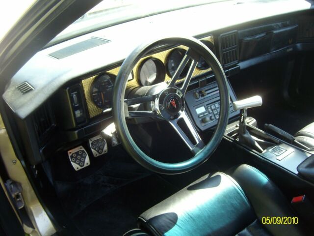 1987 Pontiac Firebird - photo 9