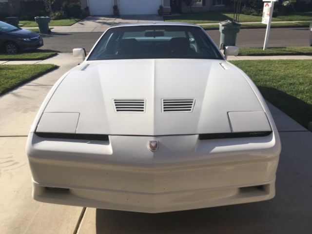 1987 Pontiac Firebird - photo 3