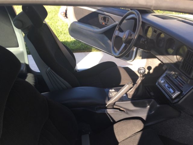 1987 Pontiac Firebird - photo 7