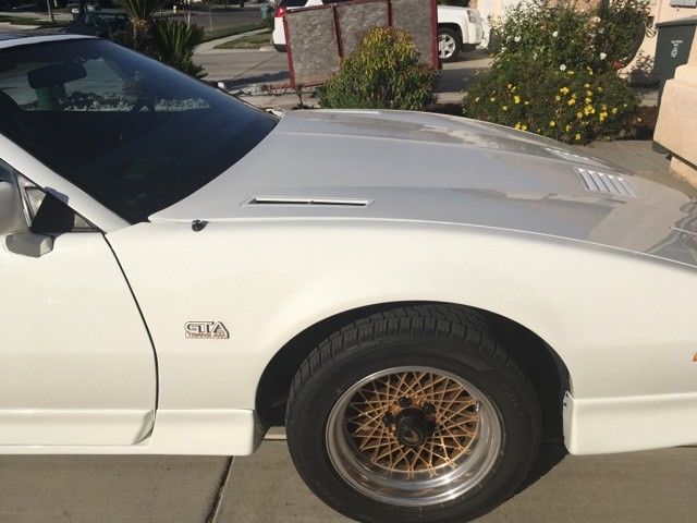 1987 Pontiac Trans Am GTA PACKAGE - photo 2