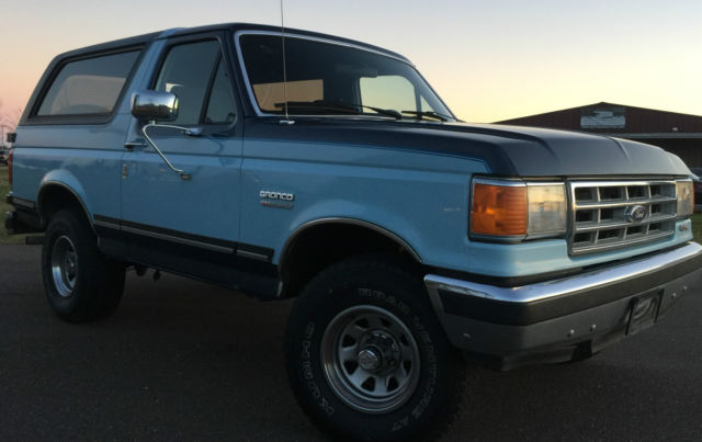 1987 Ford Bronco, California Lifetime, Highly Optioned, Rust Free, Low Miles 1987 Ford Bronco XLT