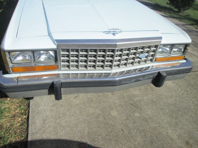 1987 Ford Country Squire LTD - photo 3