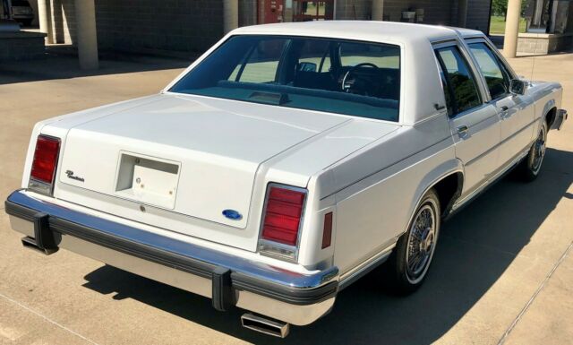 1987 Ford Crown Victoria LTD - photo 4