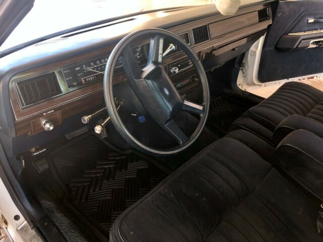 1987 Ford Crown Victoria LTD - photo 7