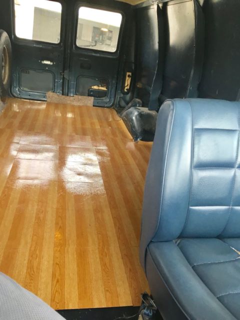 1987 Ford E-Series Van xlt - photo 6