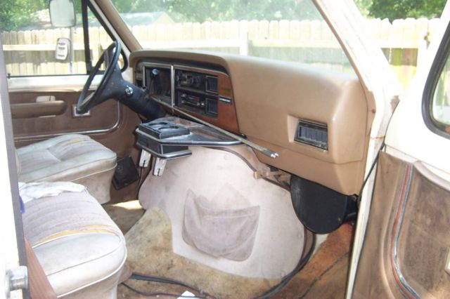 1987 Ford E-Series Van - photo 8