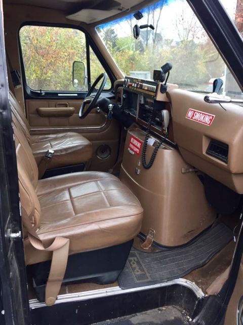 1987 Ford E-Series Van - photo 10
