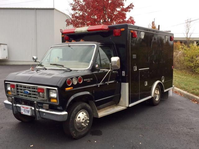 1987 Ford E-Series Van - photo 2