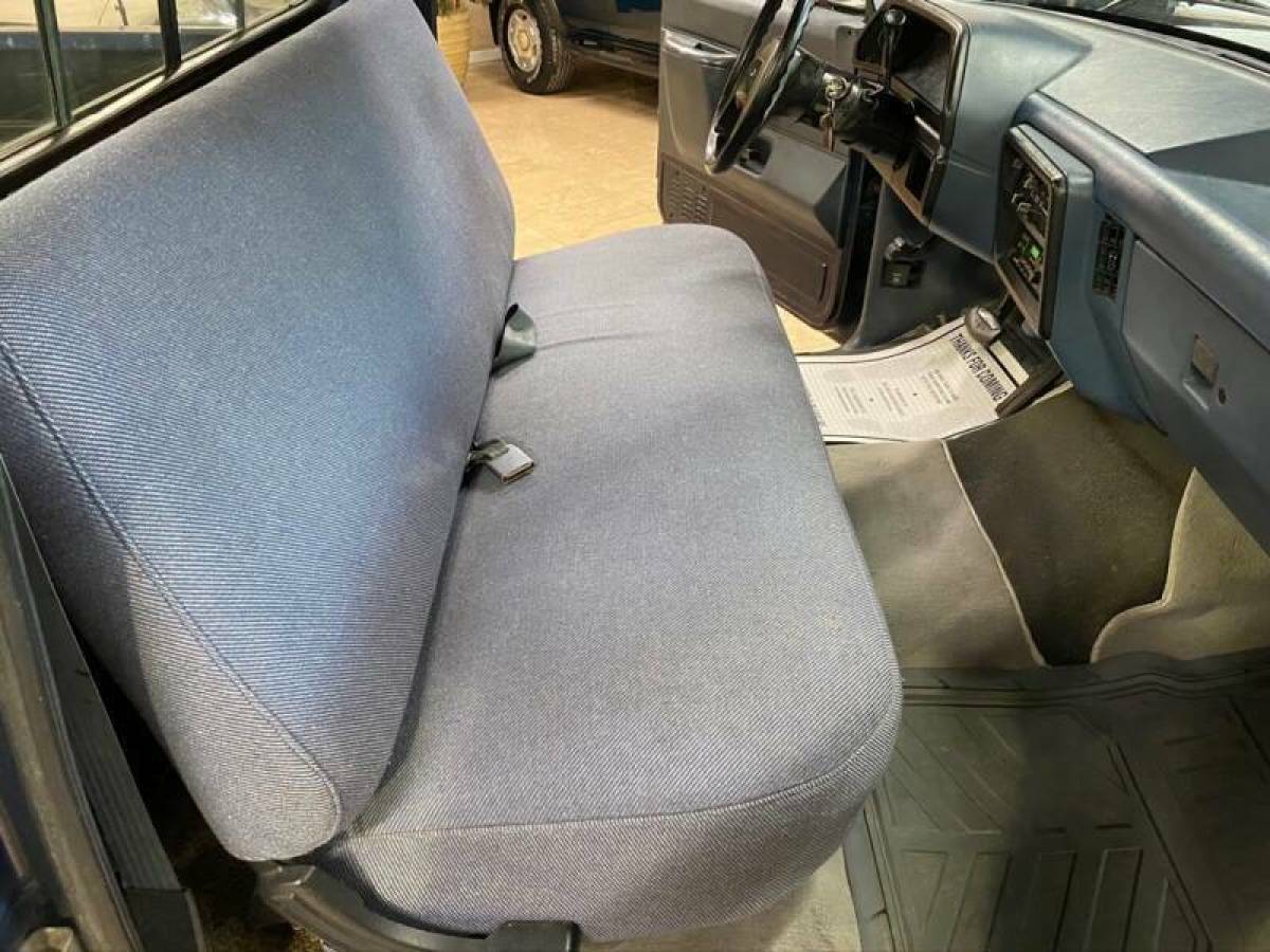1987 Ford F-150 Base 2dr Standard Cab SB - photo 10