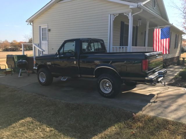 1987 Ford F-150 XLT LARIAT