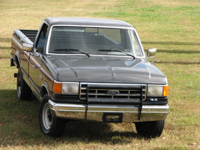 1987 Ford F-250 custom - photo 2