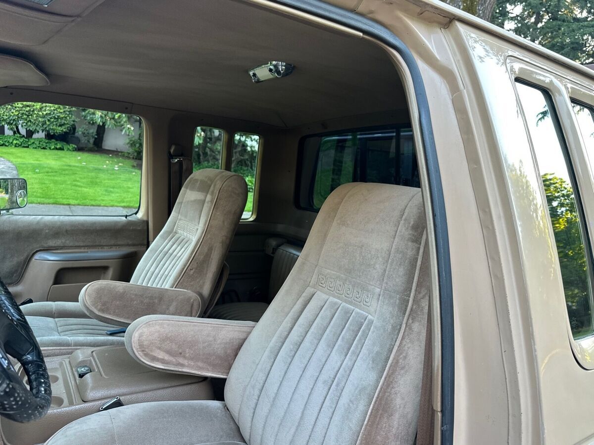 1987 Ford F-250 XLT LARIAT 4X4 EFI V8 - photo 6