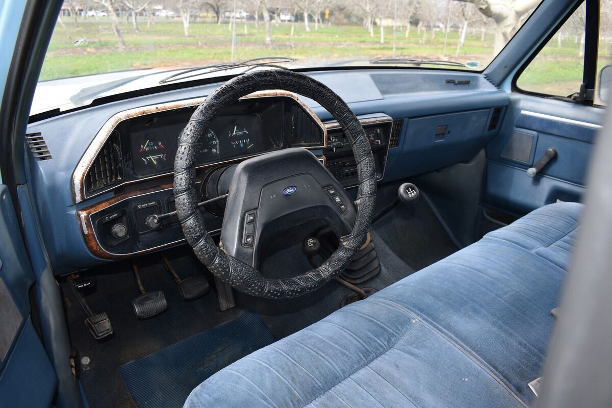 1987 Ford F-250 Manual 4x4 Lariat XLT - photo 13