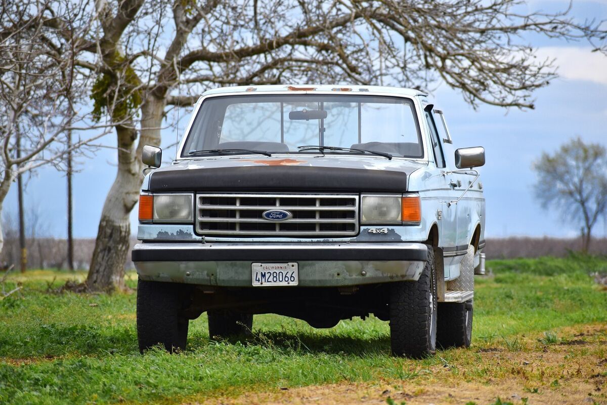 1987 Ford F-250 Manual 4x4 Lariat XLT - photo 3