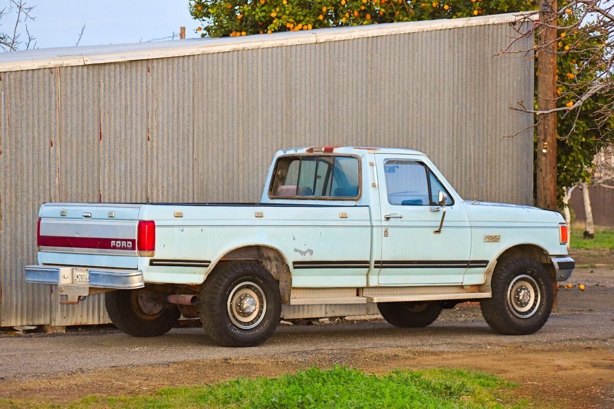 1987 Ford F-250 Manual 4x4 Lariat XLT - photo 8