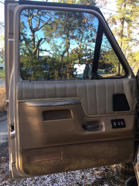 1987 Ford F-250 XLT Lariat 4x4 - photo 12