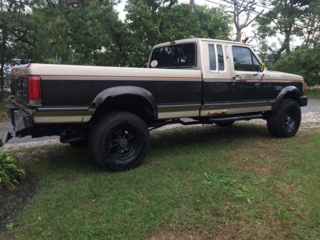 1987 Ford F-250 XLT Lariat 4x4 - photo 2