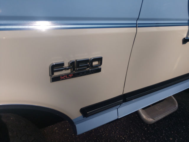 1987 Ford F-150 Lariat - photo 9