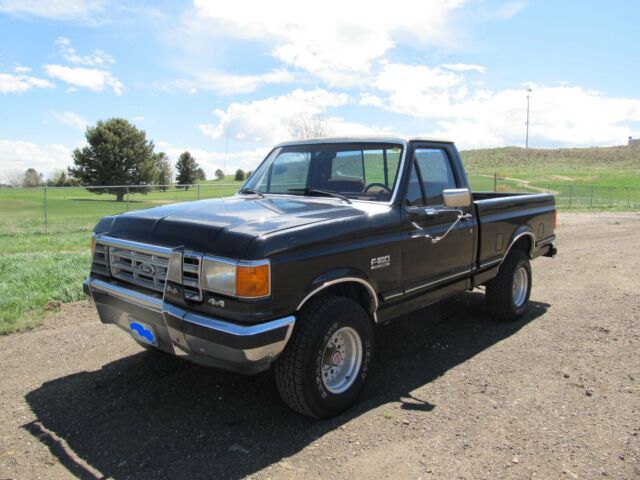 1987 Ford F150 XLT Lariat, 5.0L V8, Short Bed ,4X4 Manual Trans NO RESERVE 1987 Ford F-150 XLT Lariat
